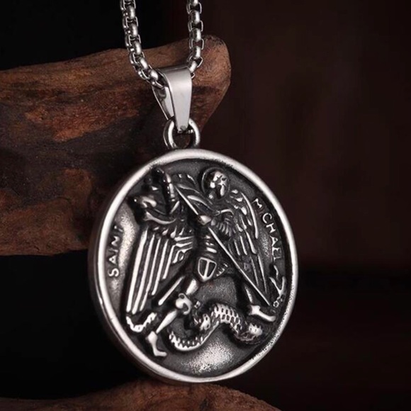 Saint Michael Defeating Dragon- Archangel Religious Holy Catholic Medal Necklace - Picture 6 of 9